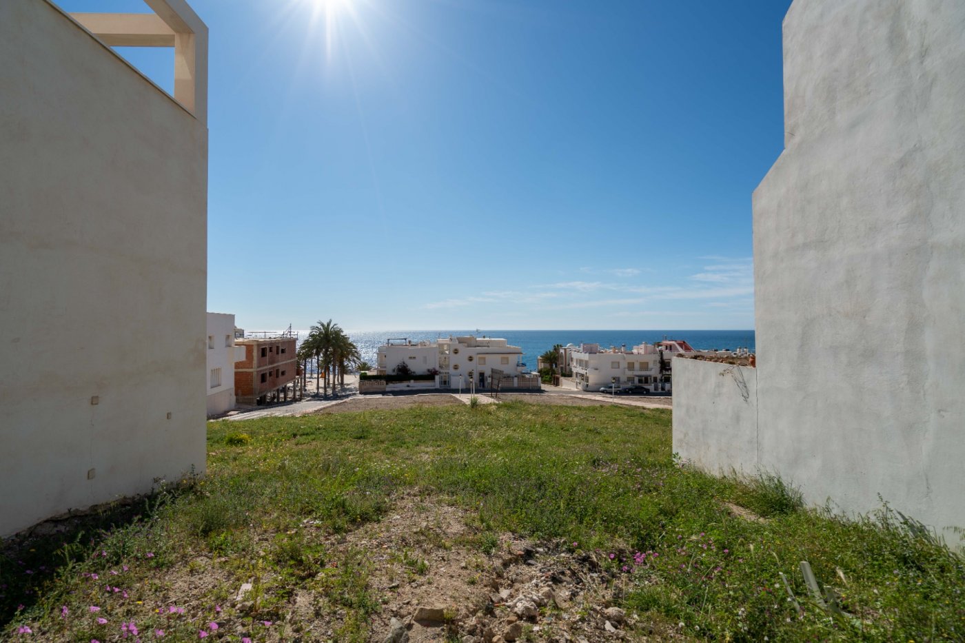 TU HOGAR EN ESTA PARCELA CON VISTAS AL MAR