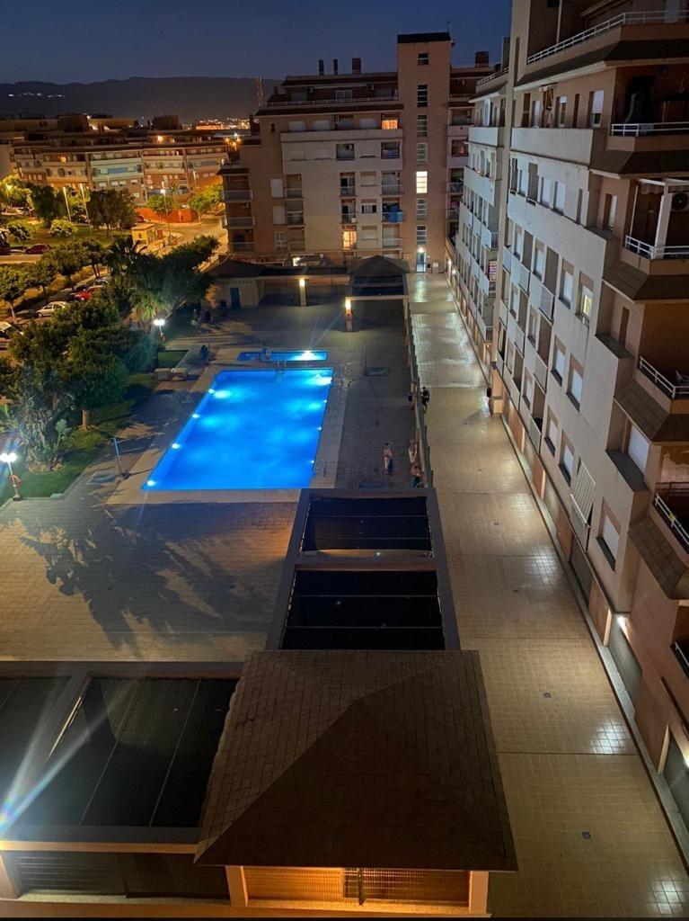 Precioso Ático con terraza y garaje en Urbanizacion de Roquetas de Mar