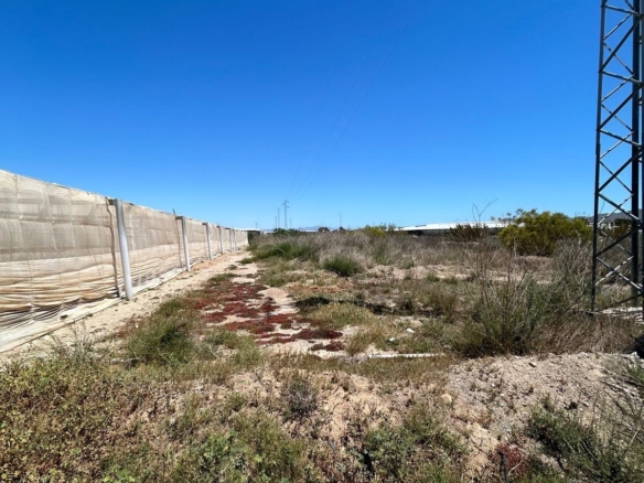 FINCA RÚSTICA EN NIJAR - ZONA LOS NIETOS.