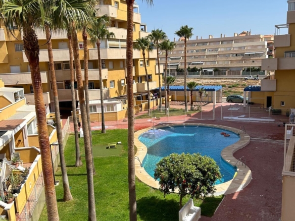 2 DORMITORIOS EN LA URBANIZACIÓN DE ROQUETAS DE MAR