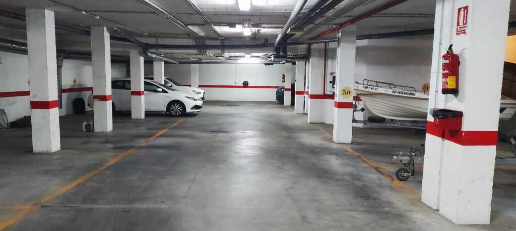 Parking coche en Venta en Retamar Almería