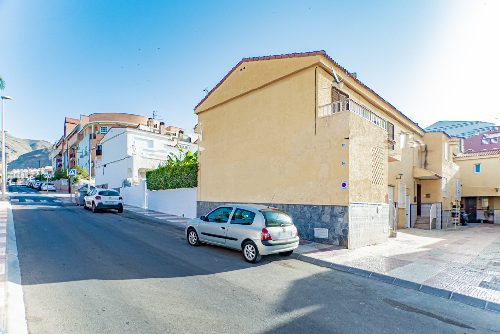 Casa-Chalet en Venta en Aguadulce Almería