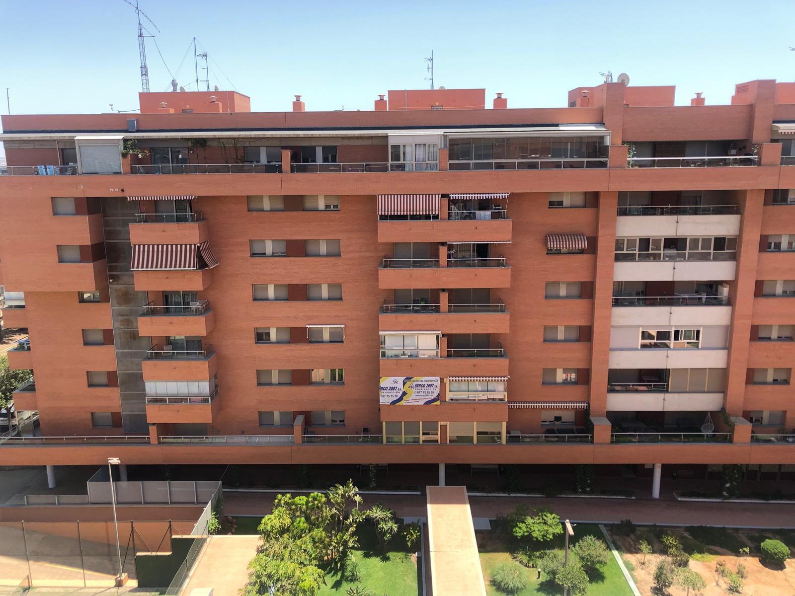 Se Vende Atico en la Vega de Aca -Almeria se incluye 2 plazas de garaje y 1 trastero grande