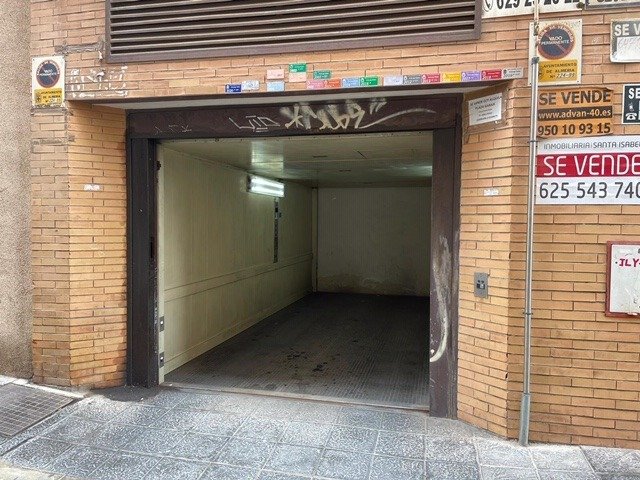 PLAZA DE GARAJE JUNTO A CALLE GRANADA