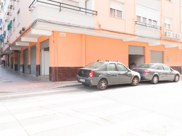 Local comercial en Rambla Amatisteros