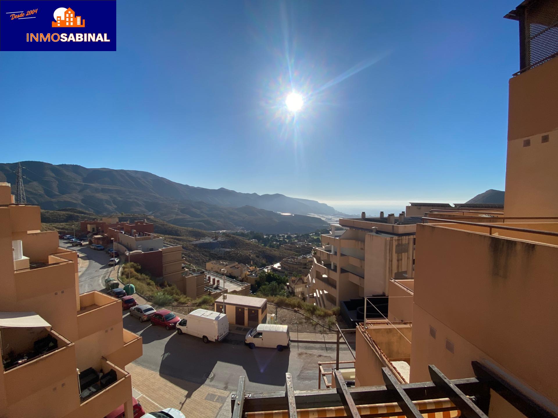 BONITO ESTUDIO CON TERRAZA Y TRASTERO EN LA ENVÍA GOLF