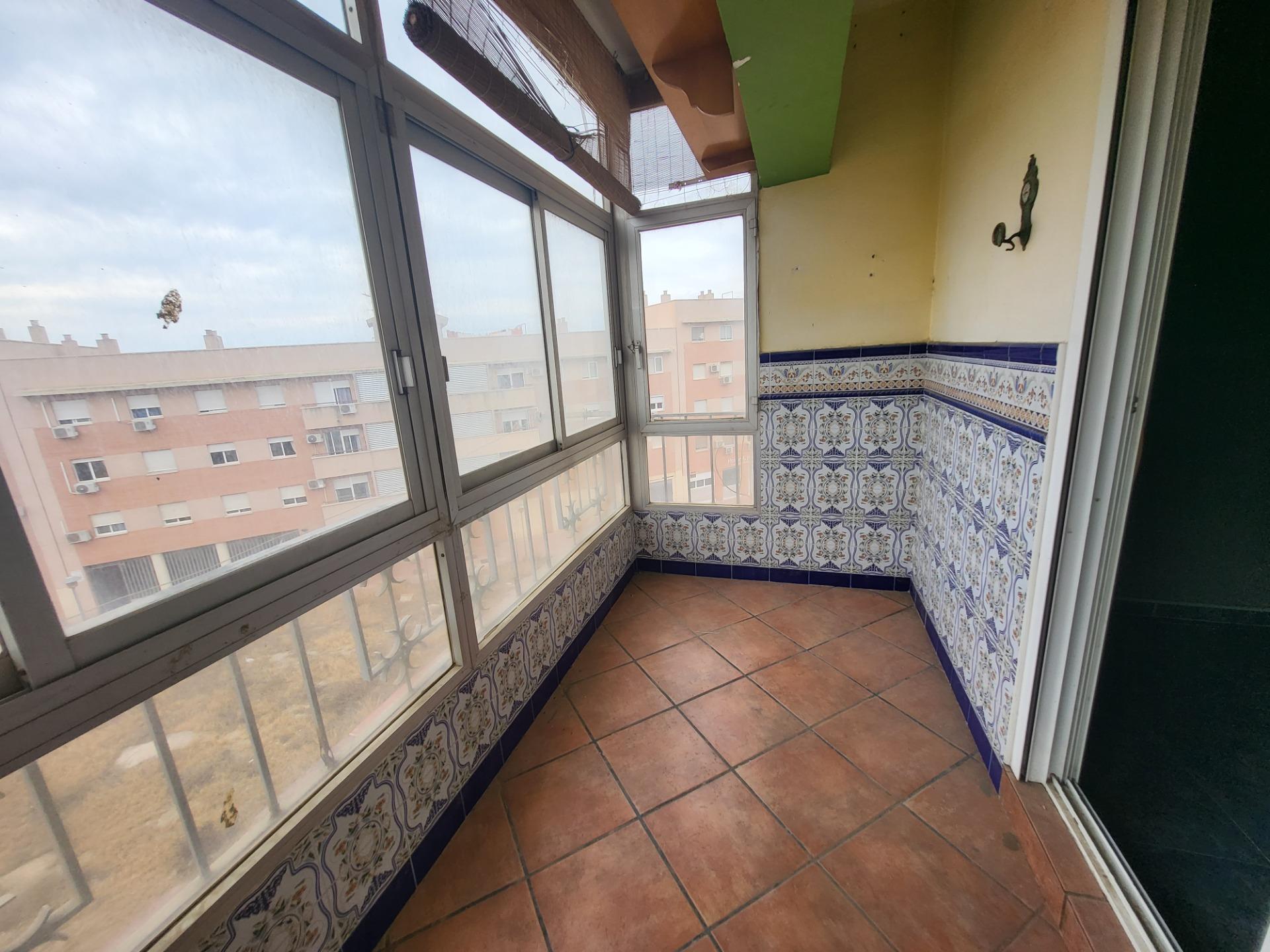 SE VENDE PISO EN LOS MOLINOS DE ENTIDAD FINANCIERA