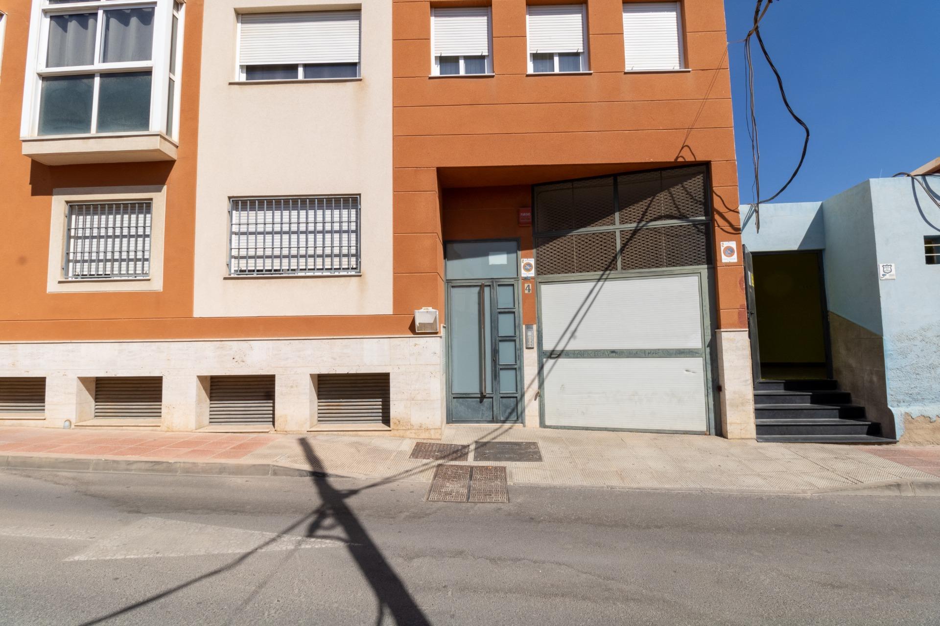 PLAZA DE GARAJE EN BENAHADUX