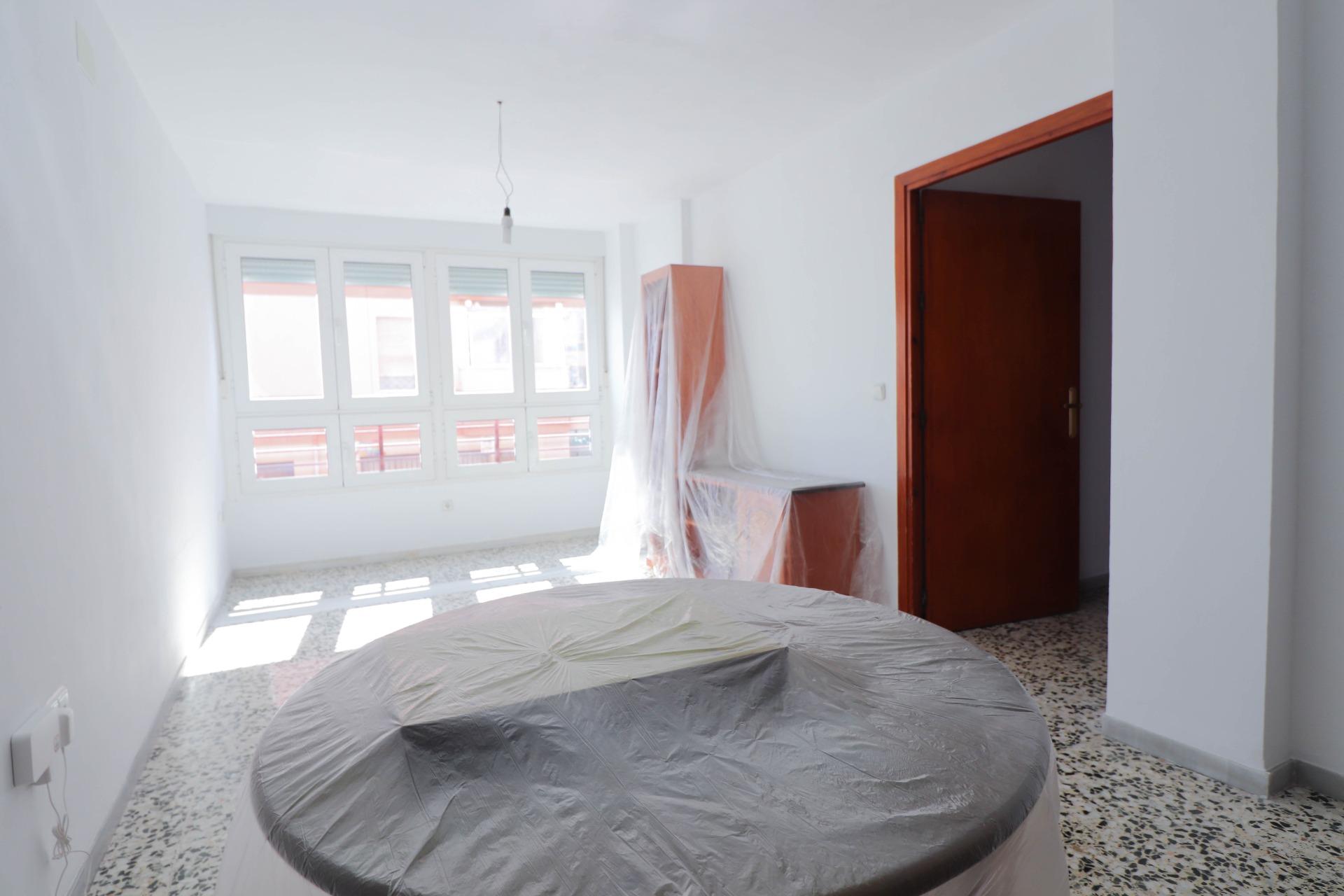 ¡PISO EN VENTA! Zona Los Ángeles - Cruz de Caravaca (Almería)