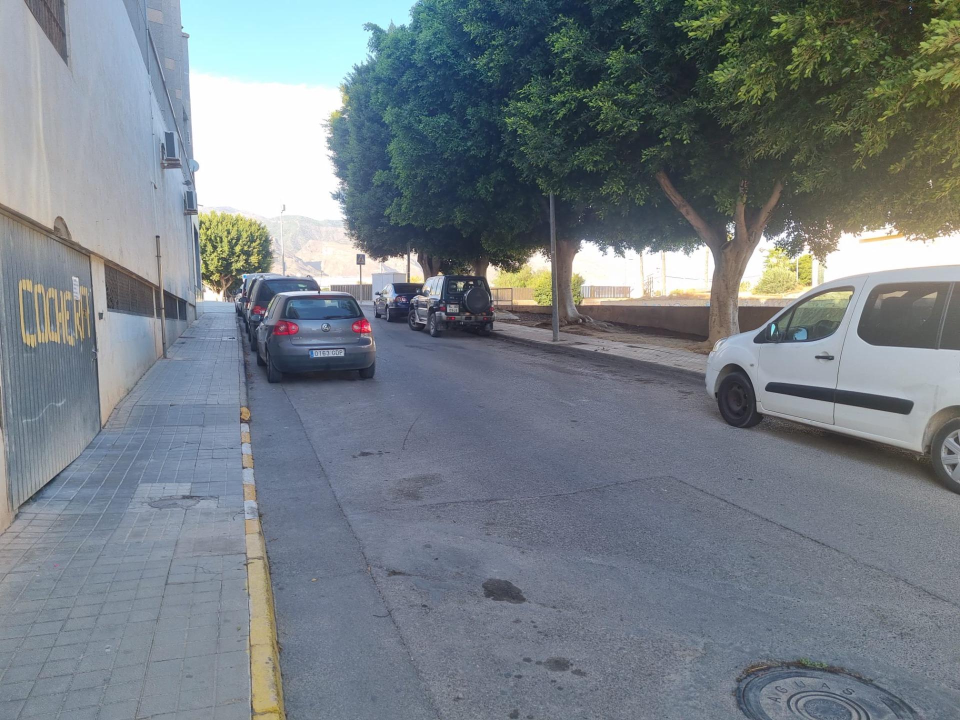 Se venden 2 plazas de garaje en el bulevar de santa maría !!