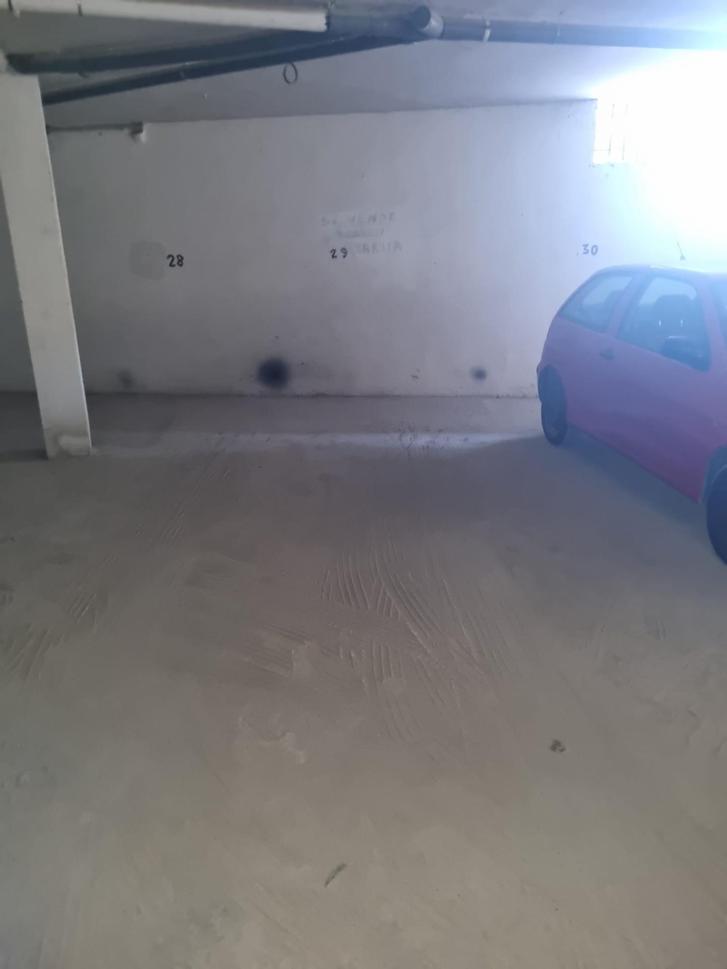 Se venden 2 plazas de garaje en el bulevar de santa maría !!