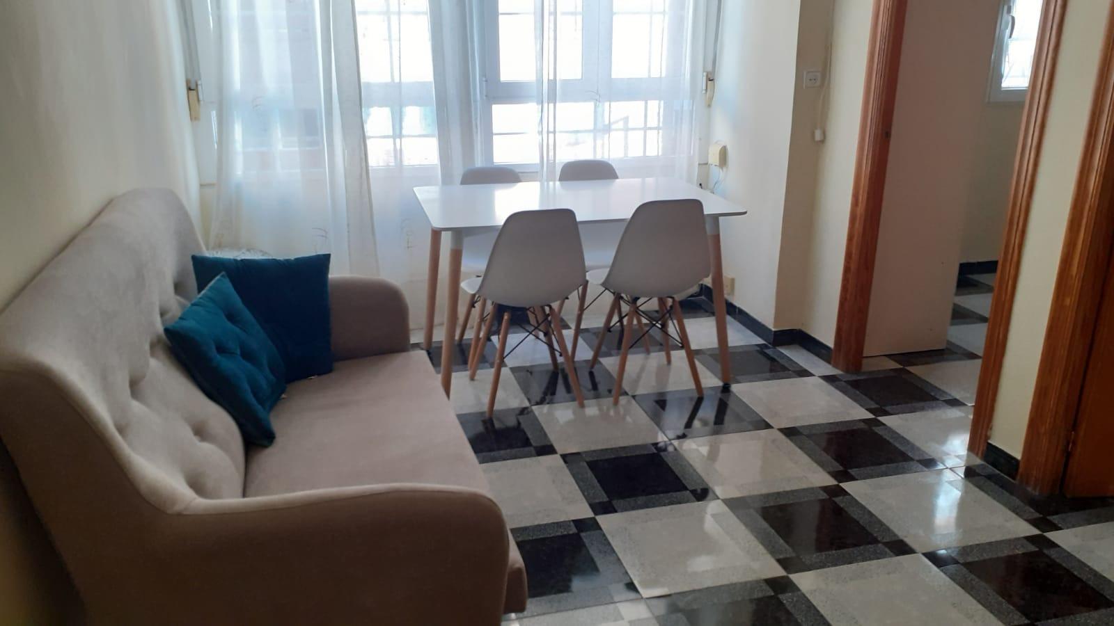 PISO PARA ESTUDIANTES/PROFESORES EN ZONA AV.SIERRA ALHAMILLA