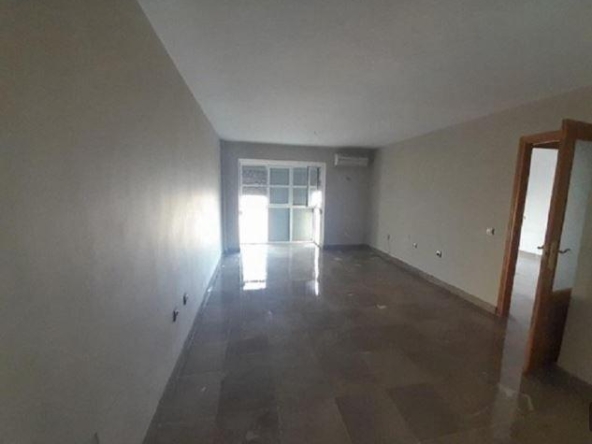 1 BAÑO MUY BIEN UBICADO! CERCA DE TODOS LOS SERVICIOS!! en El parador foto 2
