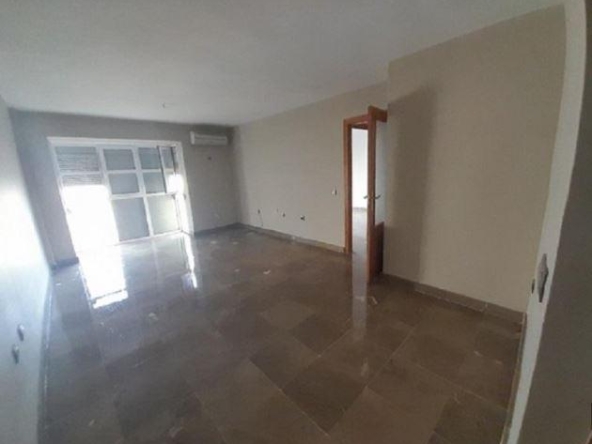 1 BAÑO MUY BIEN UBICADO! CERCA DE TODOS LOS SERVICIOS!! en El parador foto 3