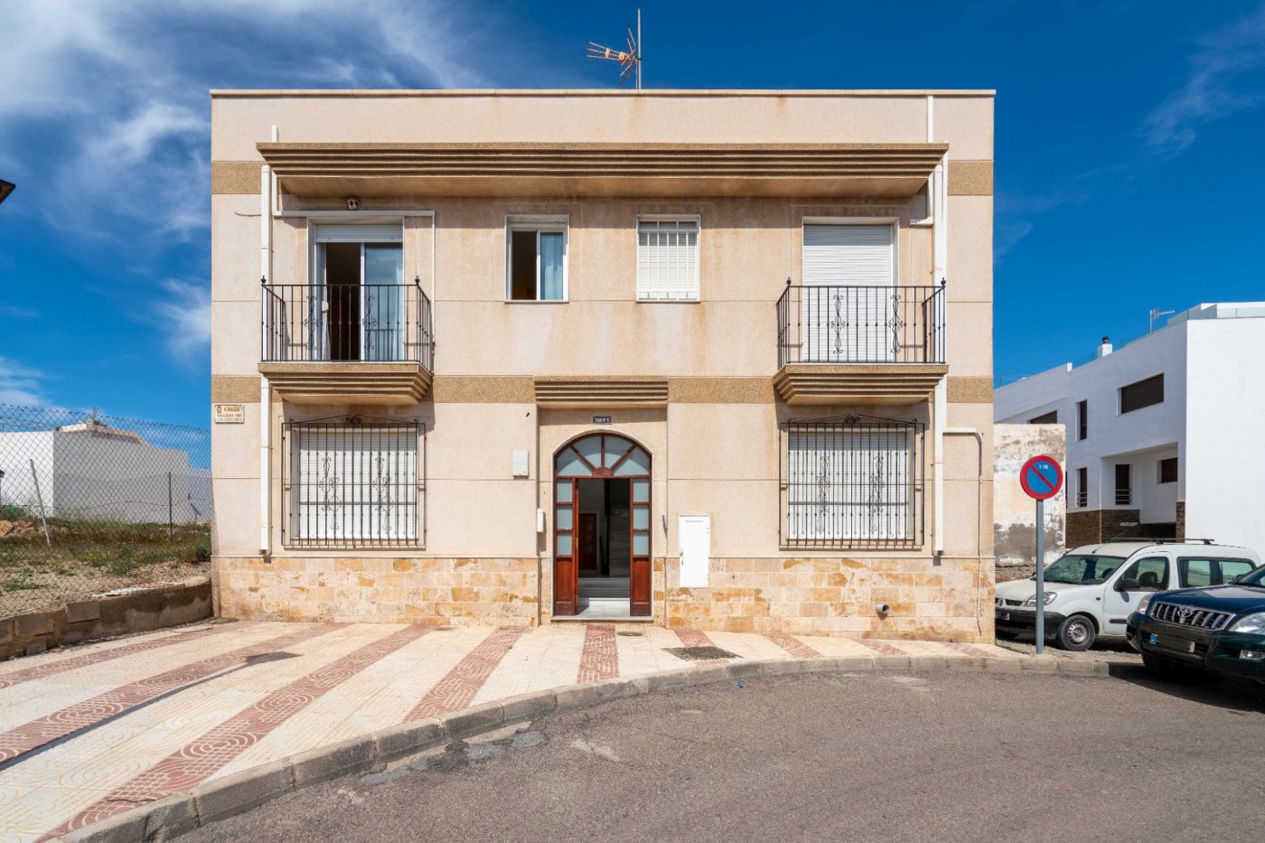 APARTAMENTO CON VISTAS AL MAR EN CARBONERAS