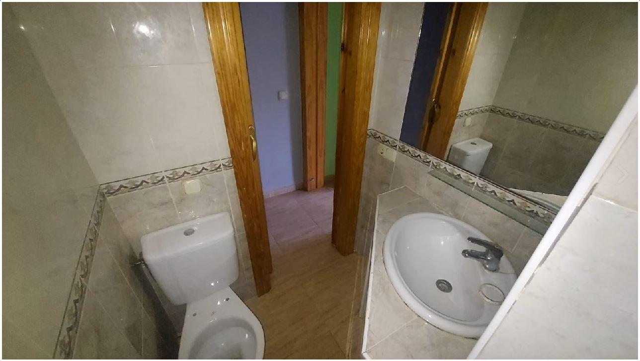 2 BAÑOS!! MUY BUENA OPORTUNIDAD!! VIVIENDA EN PUJA AL ALZA