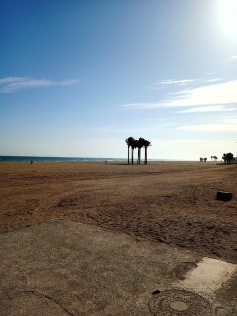 PISO DE 2 DORMITORIOS MUY CERCANO A LA PLAYA!! MUY BIEN UBICADO en Roquetas de Mar foto 10