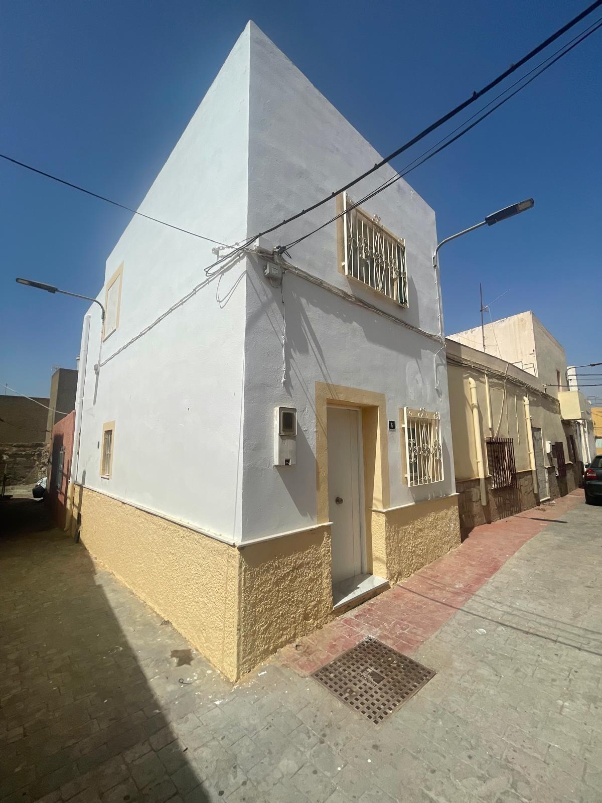 PRECIOSA CASA EN PECHINA