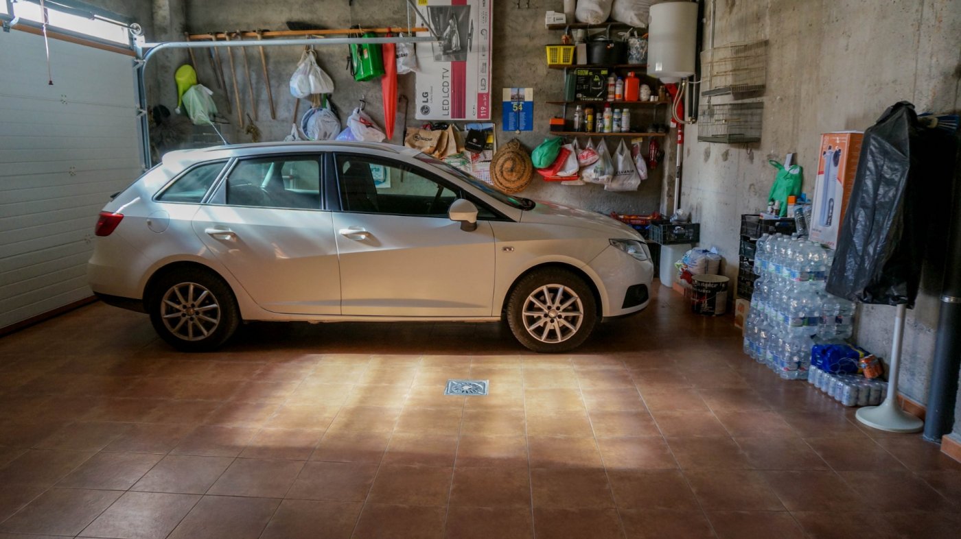 CASA EN VENTA COCHERA MAS 2 PLANTAS EN ABRUCENA