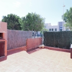¡OPORTUNIDAD! CASA DE PLANTA BAJA ADOSADA EN RESIDENCIAL DEL TOYO