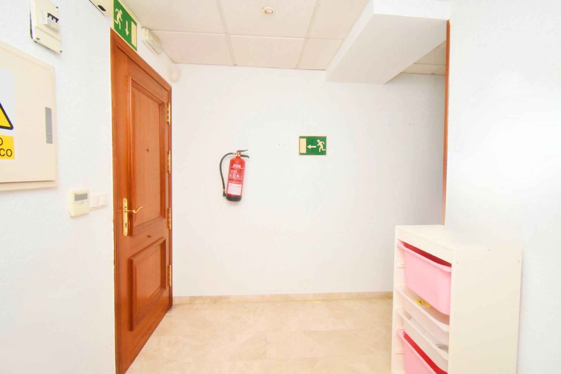 Se vende oficina con 222 metros en la plaza mayor de el ejido!