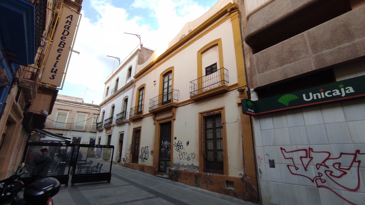 oportunidad en el corazón de Almería!  ️✨