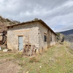 Venta de Finca con Almacén cerca de Laroles