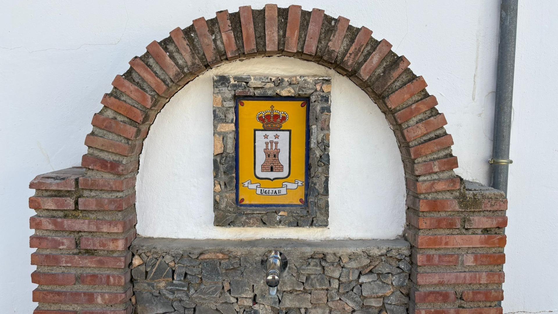 Venta de casa en Ugíjar