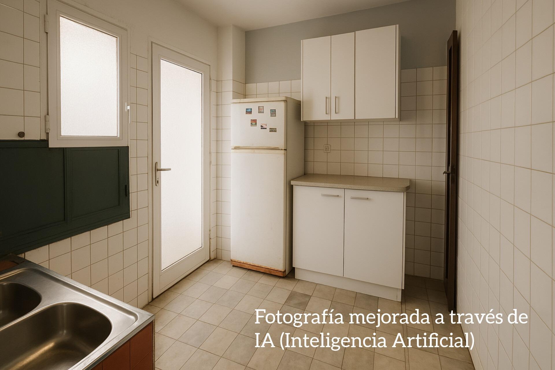 Vivienda con excelente ubicación y potencial en el centro de Almería