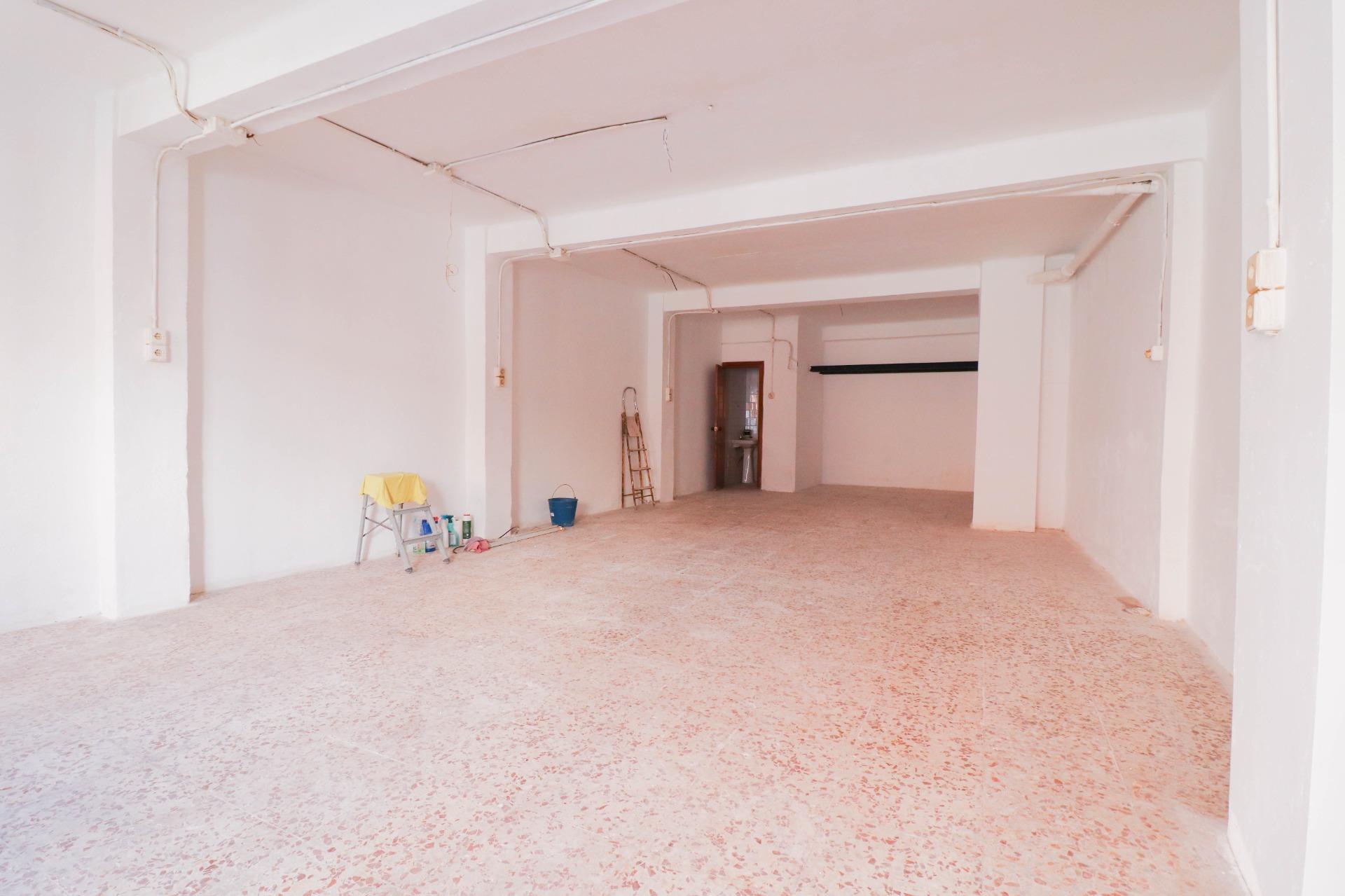 LOCAL COMERCIAL EN CALLE REAL DEL BARRIO ALTO