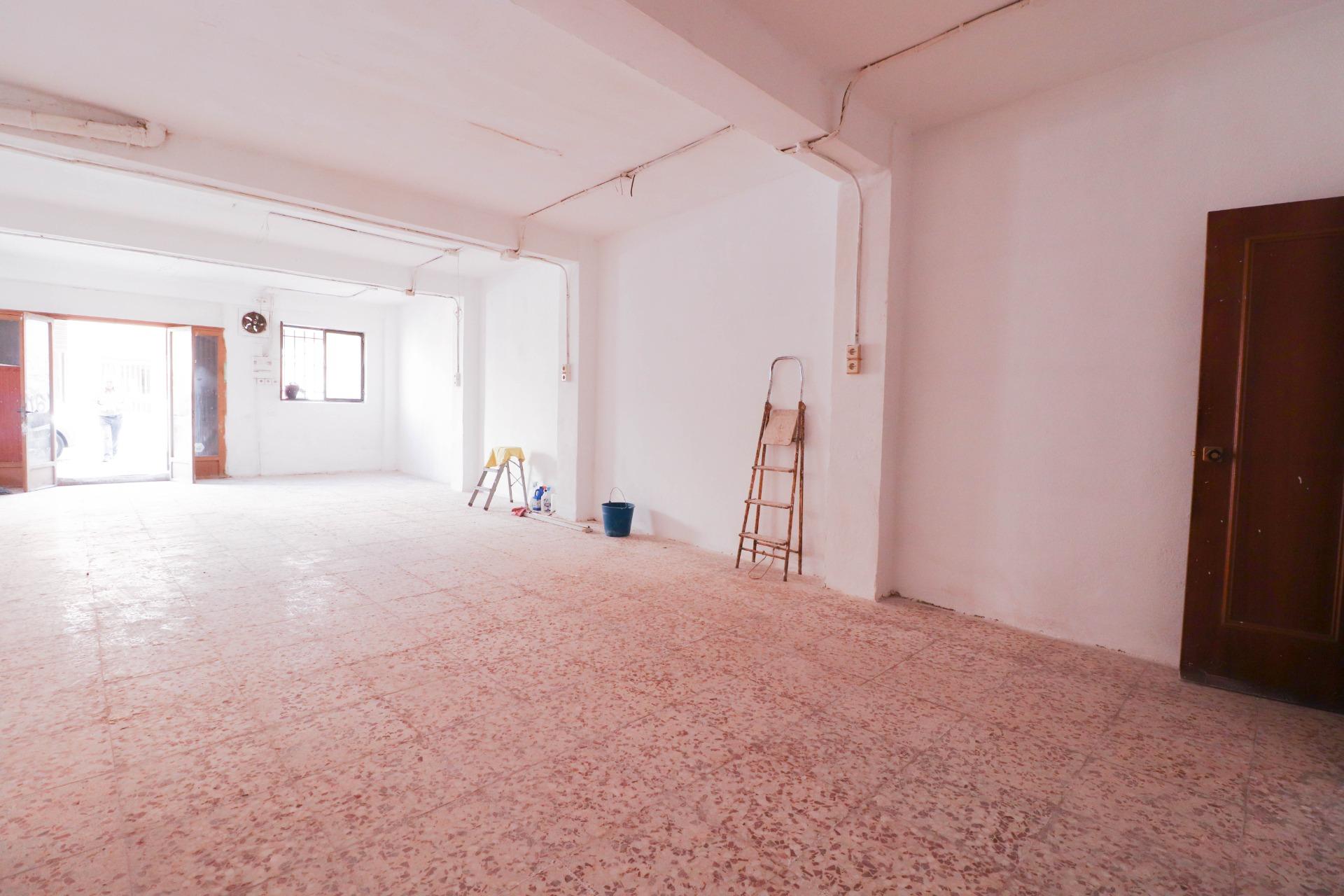 LOCAL COMERCIAL EN CALLE REAL DEL BARRIO ALTO