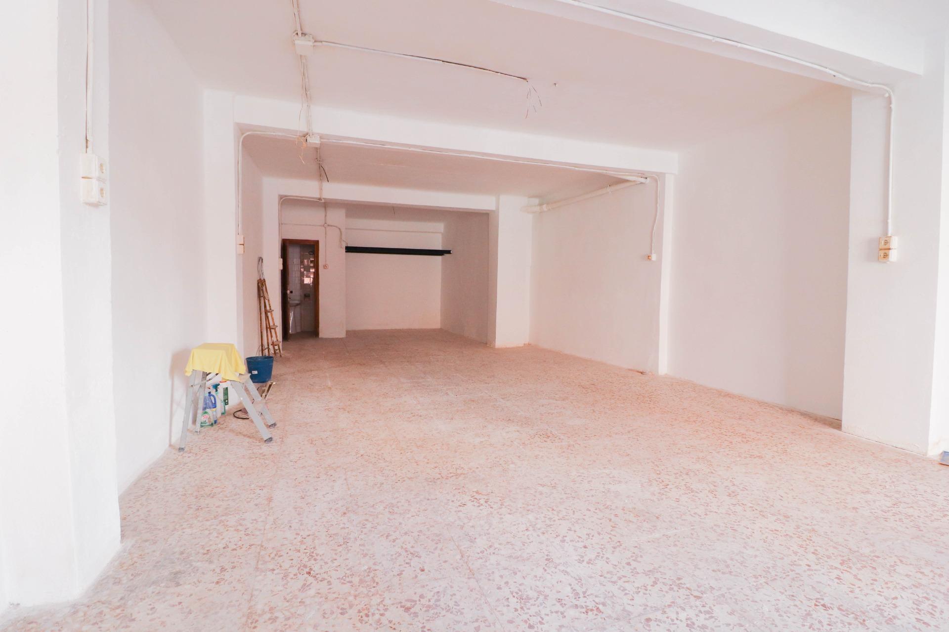 LOCAL COMERCIAL EN CALLE REAL DEL BARRIO ALTO