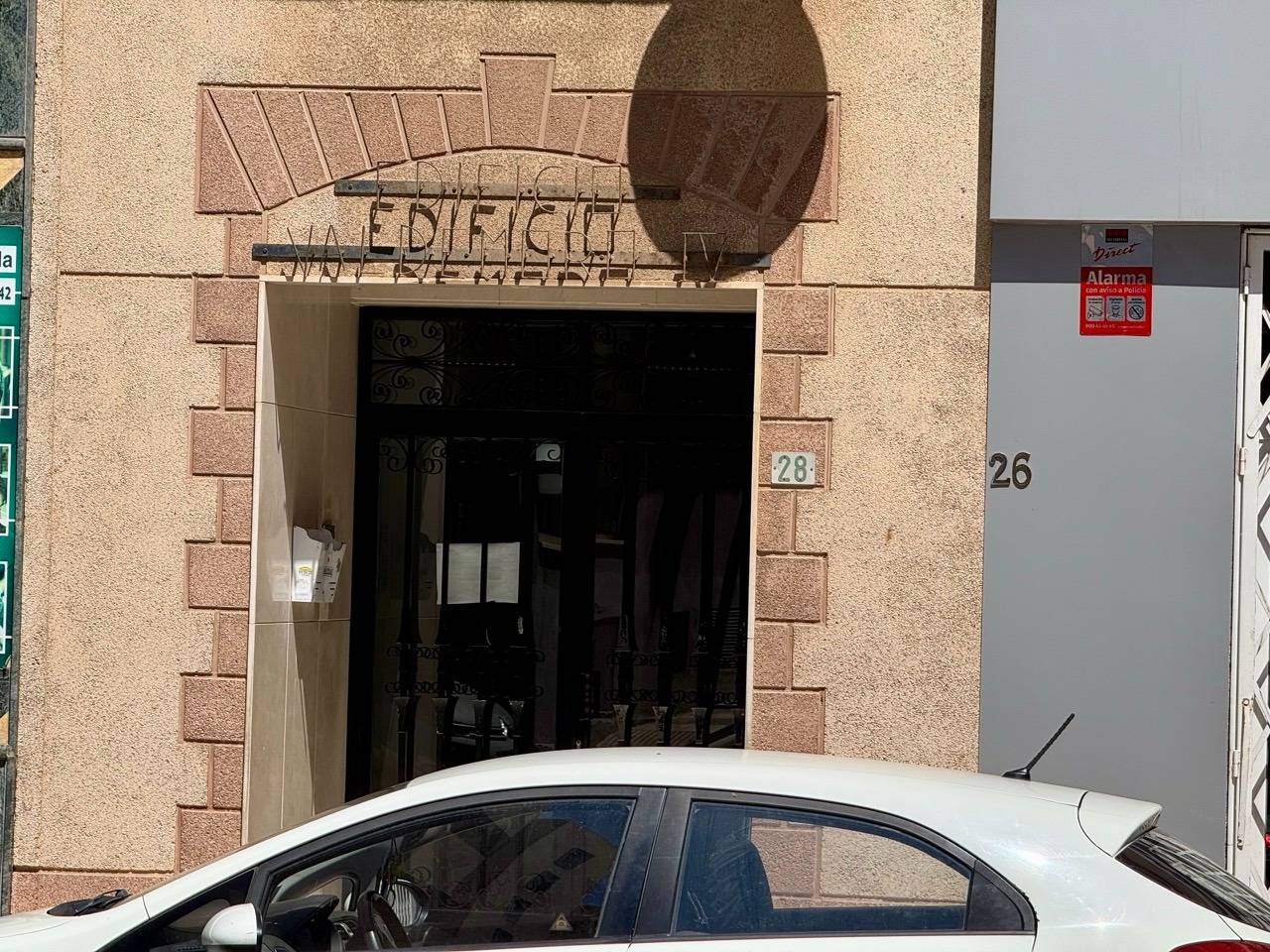 Cochera y Trastero en venta en el Centro de Roquetas de Mar