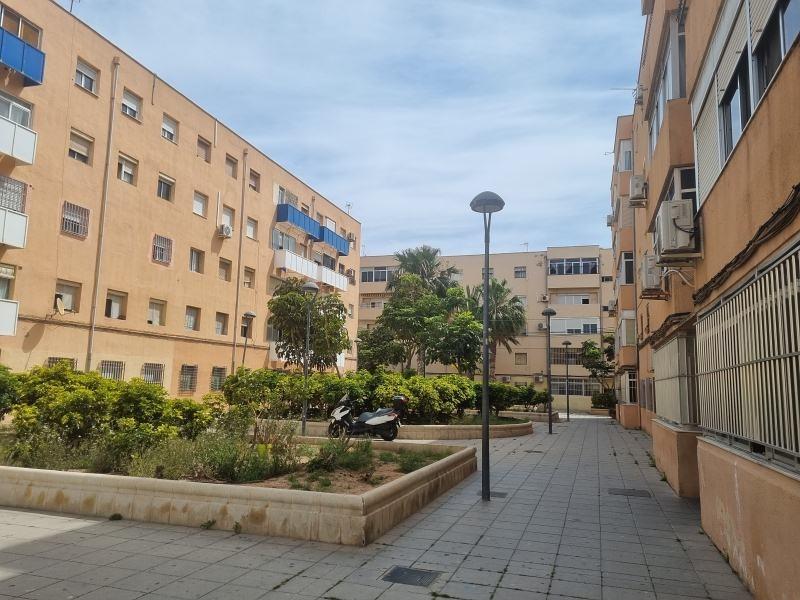 1 BAÑO CON POSIBILIDAD DE FINANCIACIÓN HASTA EL 100%!! en Almeria foto 2