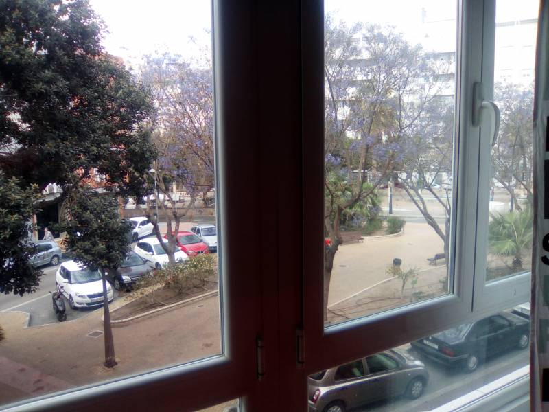 SE ALQUILA PISO DE CUATRO HABITACIONES PARA ESTUDIANTES