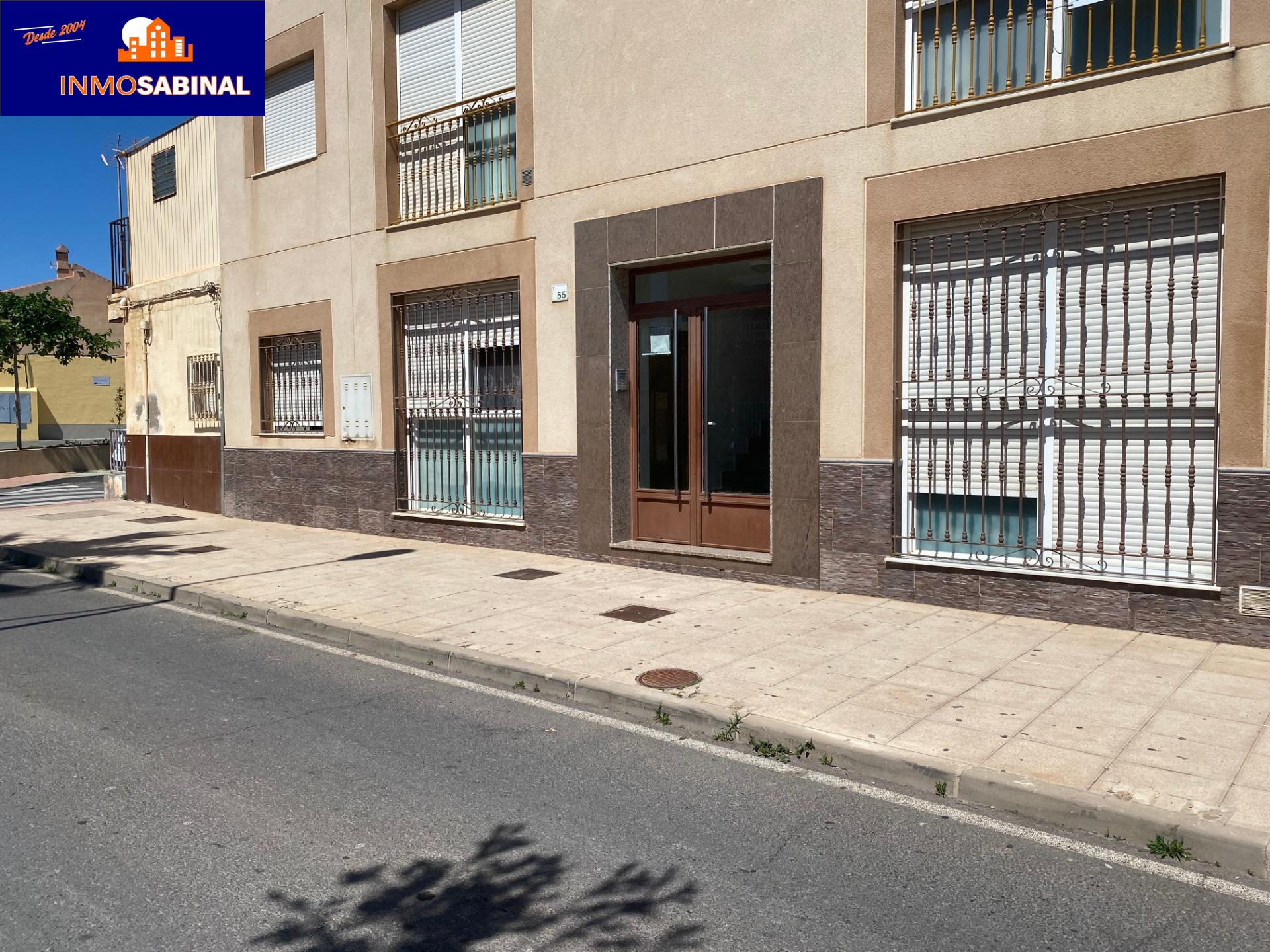 PISO DE 3 DORMITORIOS Y 2 BAÑOS EN BULEVAR DE BARRIO ARCHILLA!!