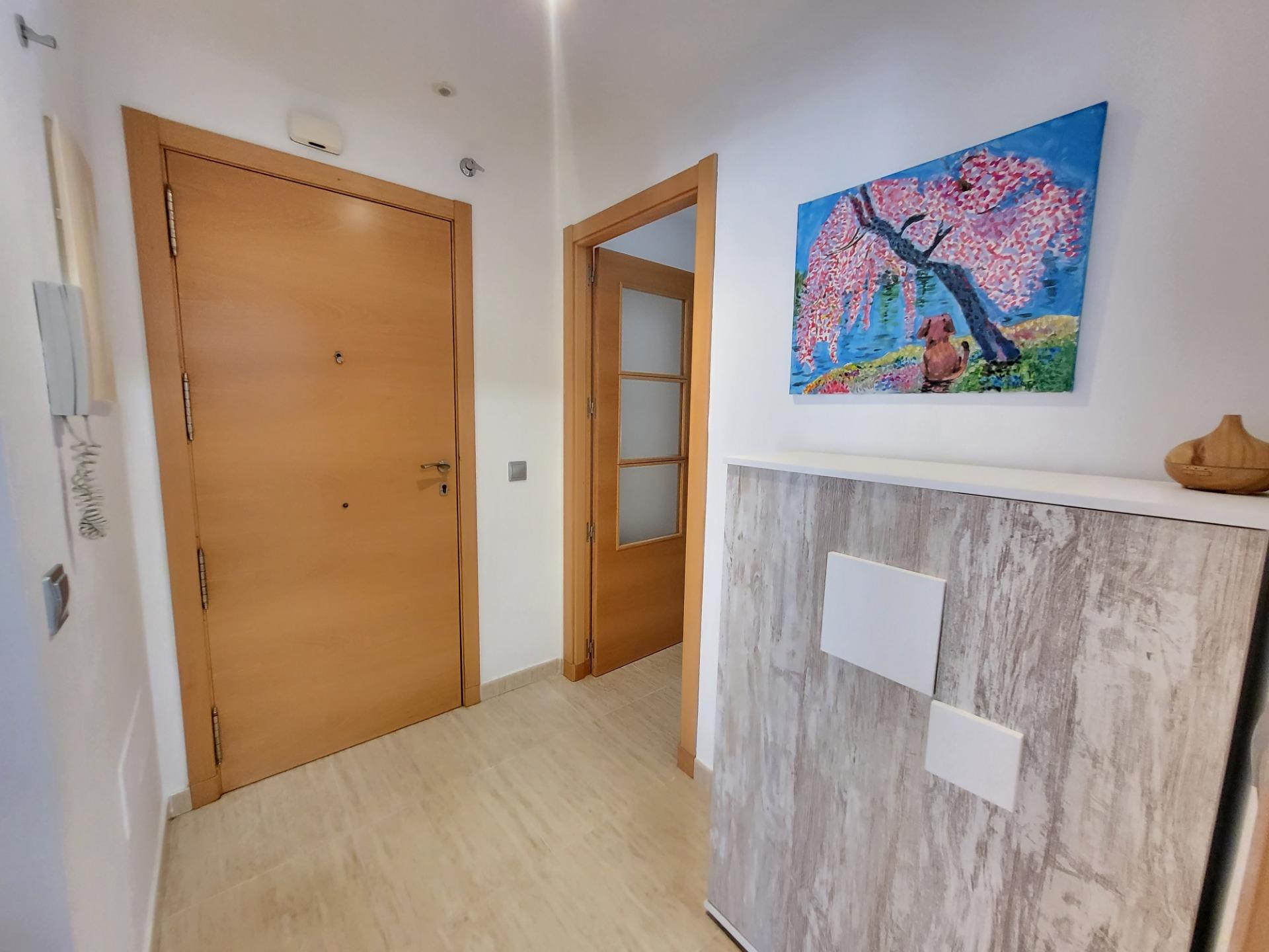 SE ALQUILA PISO  DE 2 HABITACIONES EN ZONA TOYO