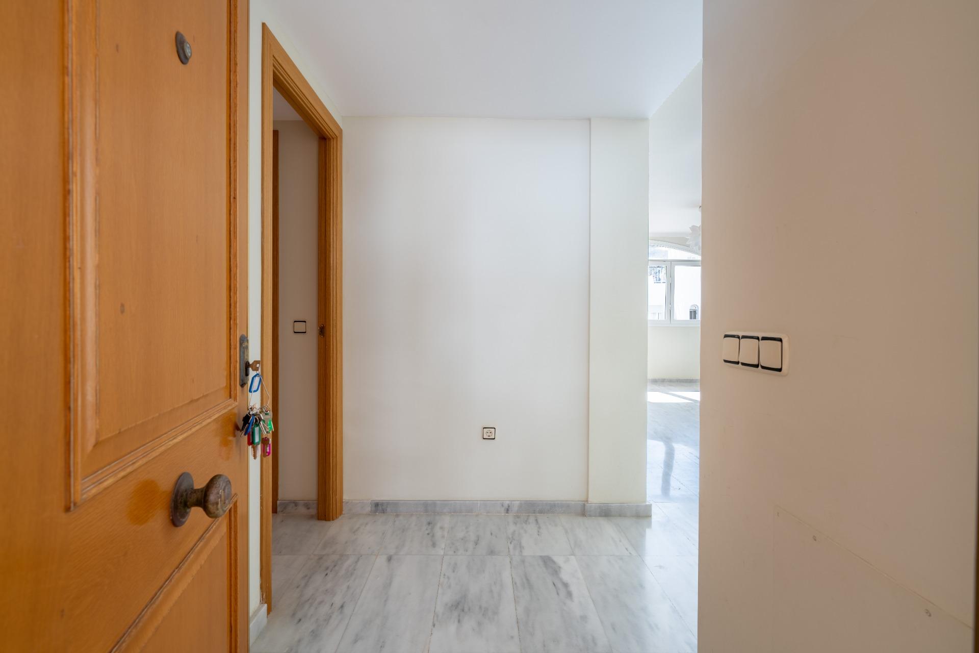 Apartamento en planta baja muy luminoso con vistas  y excelente accesibilidad