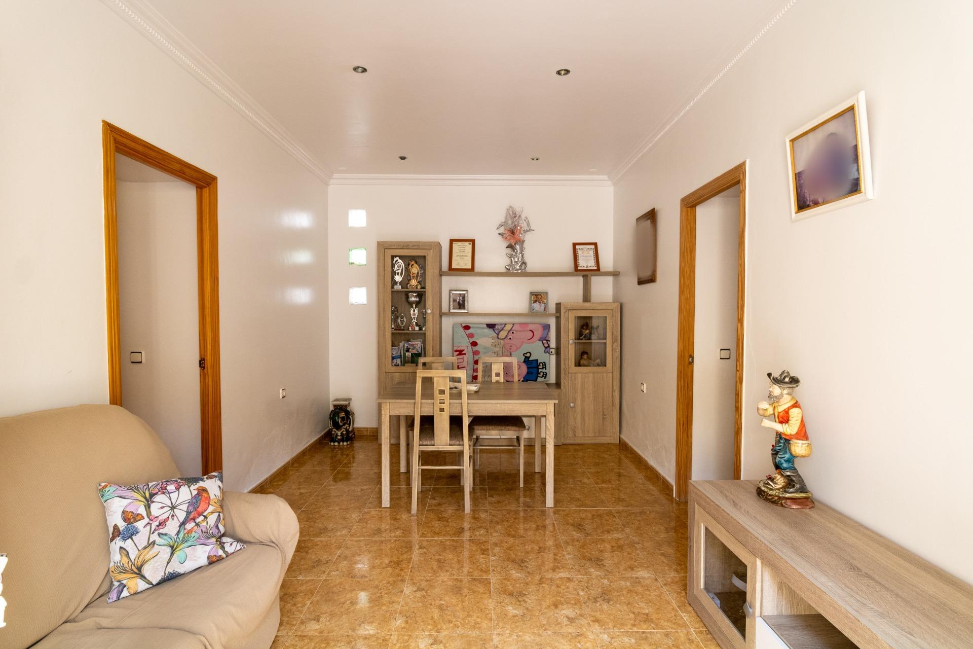 PRECIOSA CASA EN GÁDOR