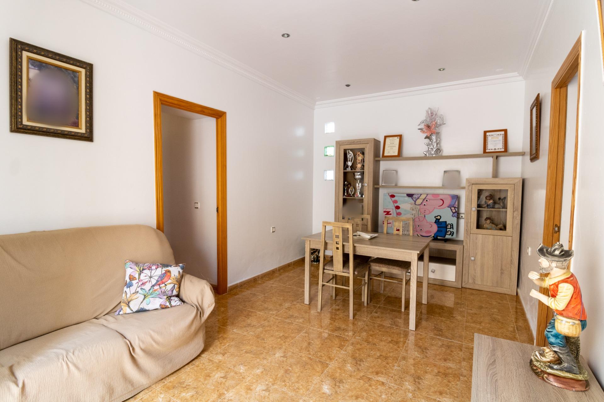 PRECIOSA CASA EN GÁDOR
