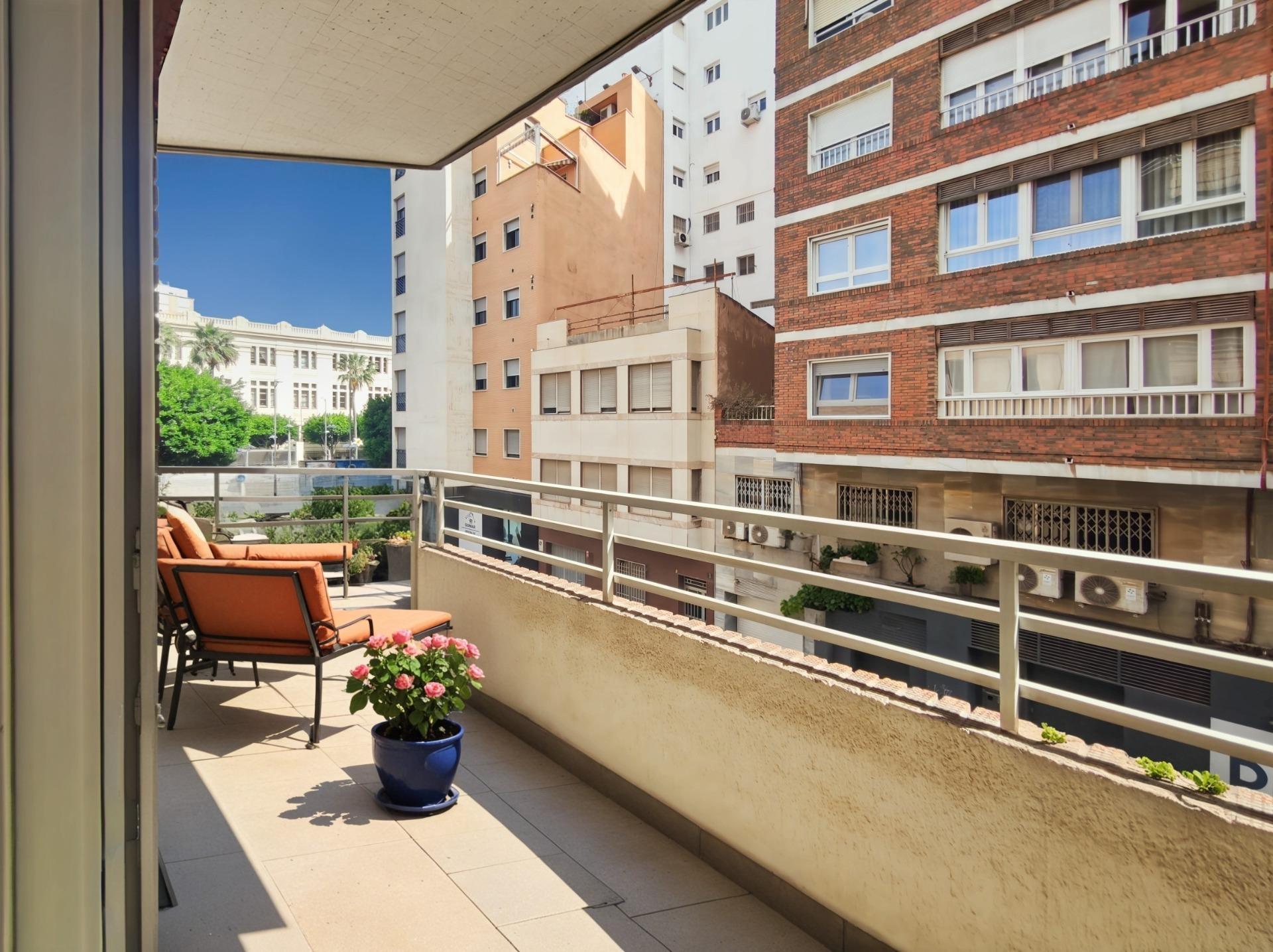 Piso con gran potencial en zona Centro