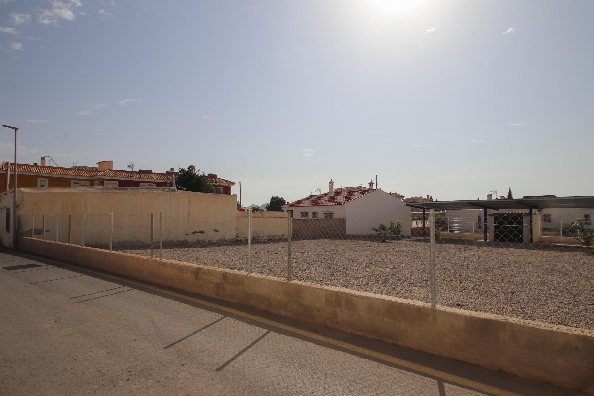 Se Vende: Parcela Urbanizable Lista para Edificar en Palomares