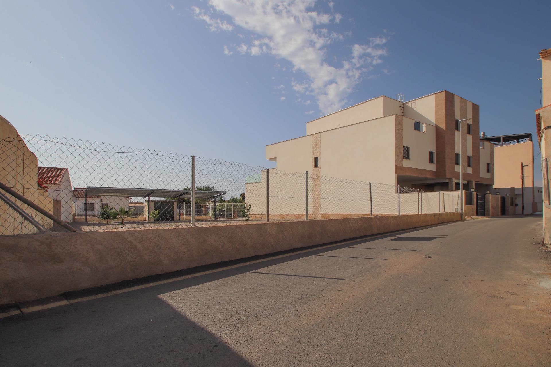 Se Vende: Parcela Urbanizable Lista para Edificar en Palomares
