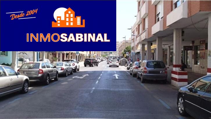 LOCAL COMERCIAL EN UNA DE LAS ZONAS COMERCIALES MAS CONSOLIDADAS DE LA CAPITAL ALMERIENSE