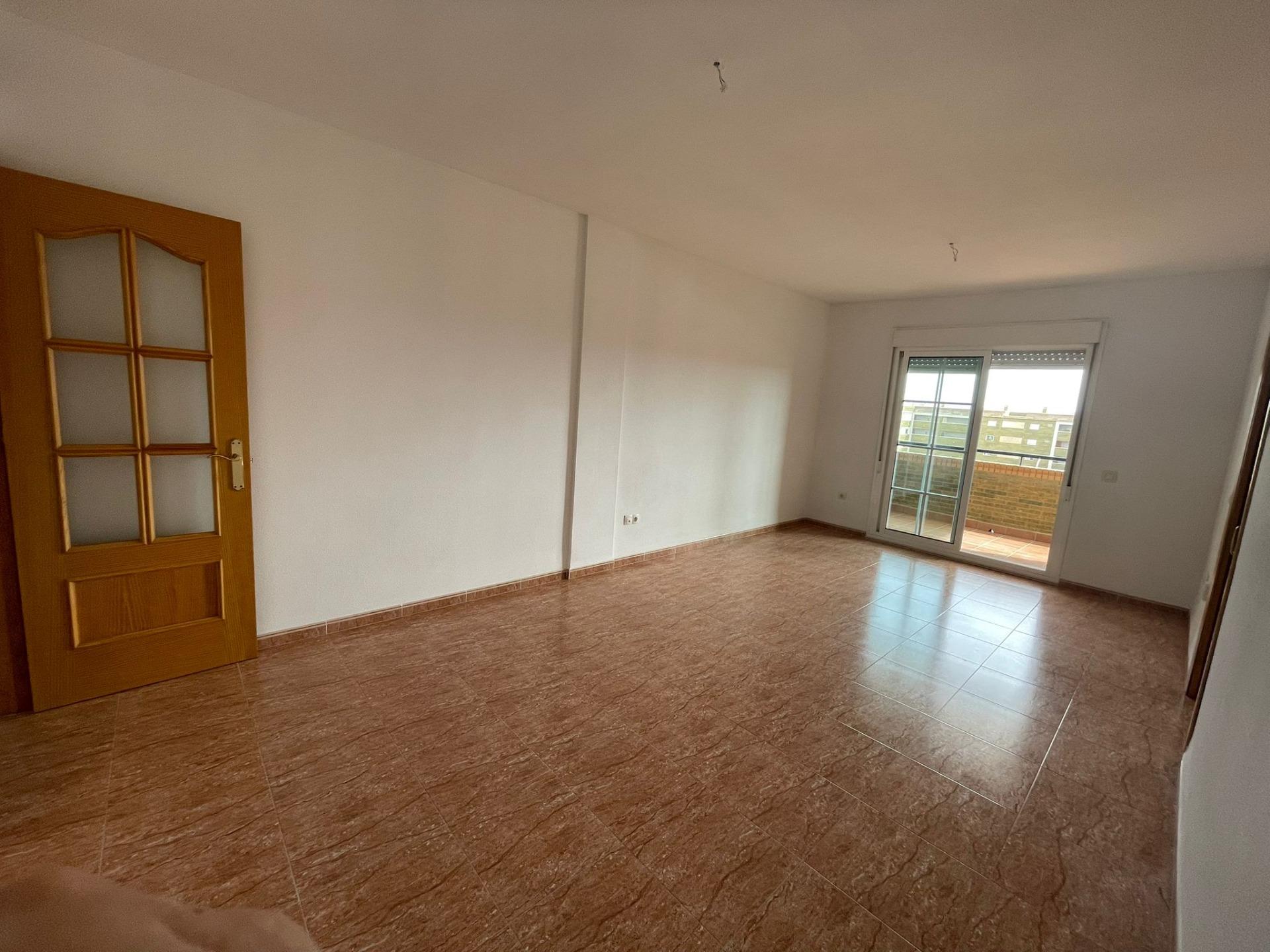 Espectacular piso de tres habitaciones en las Salinas