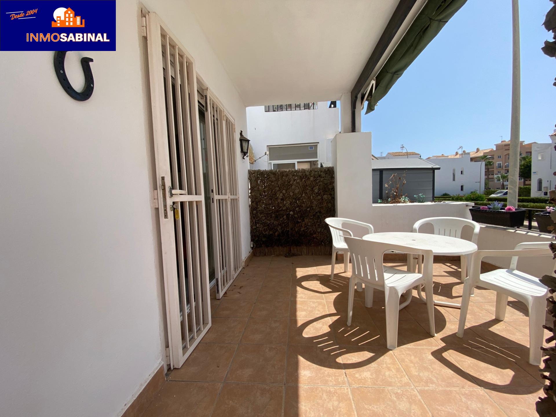 VIVIENDA A ESCASOS METROS DE LA IDÍLICA PLAYA LA BAJADILLA DE ROQUETAS