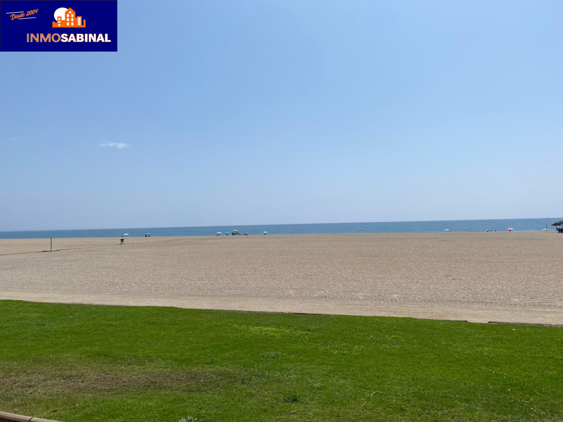 VIVIENDA A ESCASOS METROS DE LA IDÍLICA PLAYA LA BAJADILLA DE ROQUETAS