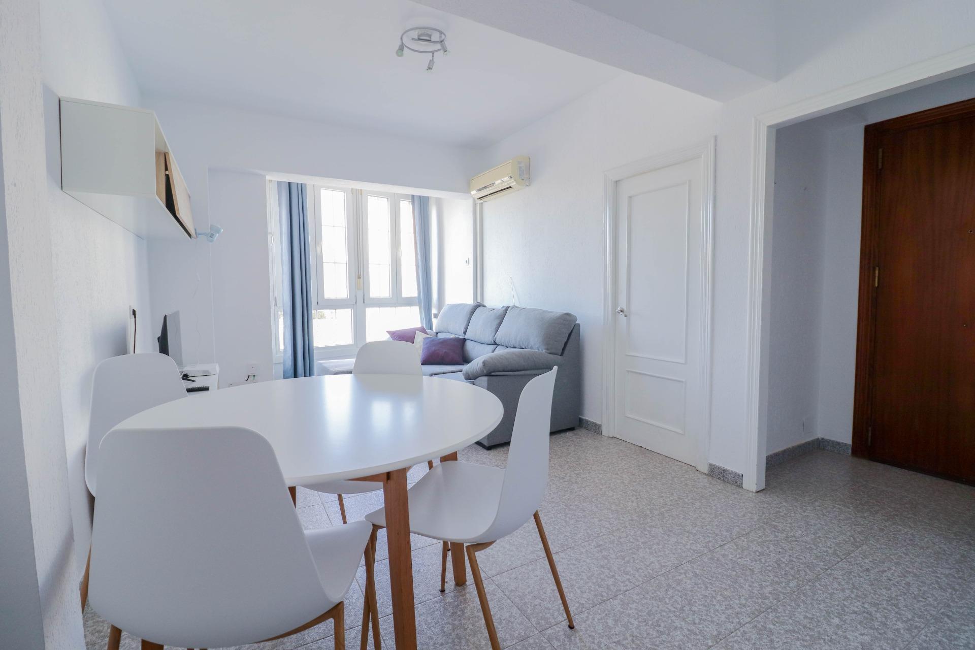 ¡Oportunidad de Compra! Piso de 97 m² en zona Av. Santa Isabel – Almería