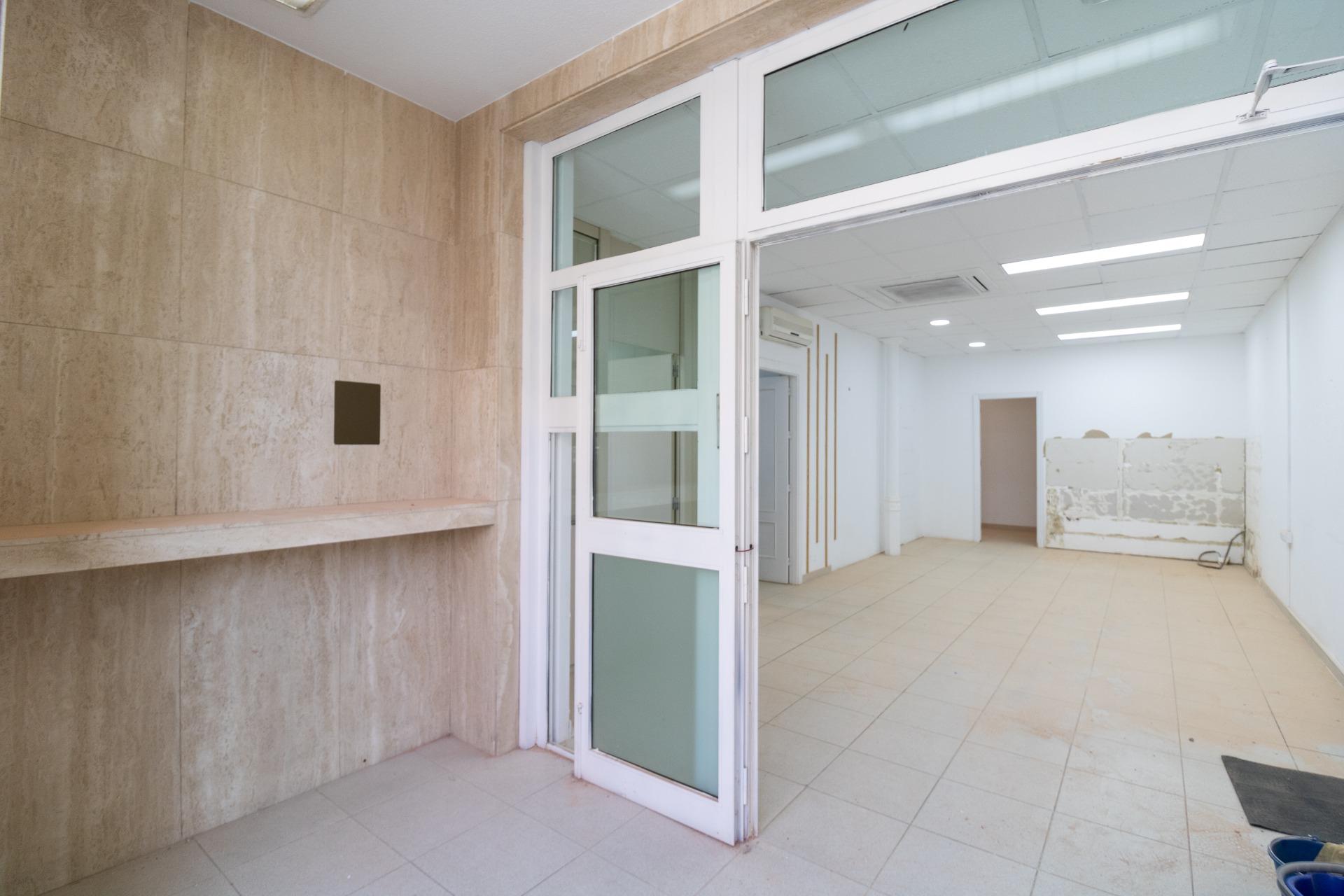 LOCAL COMERCIAL EN BENAHADUX