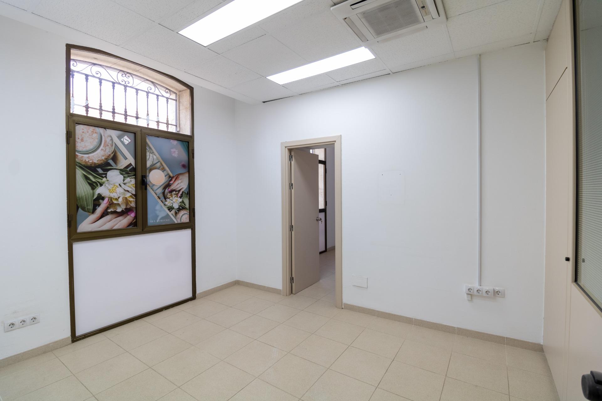 LOCAL COMERCIAL EN BENAHADUX